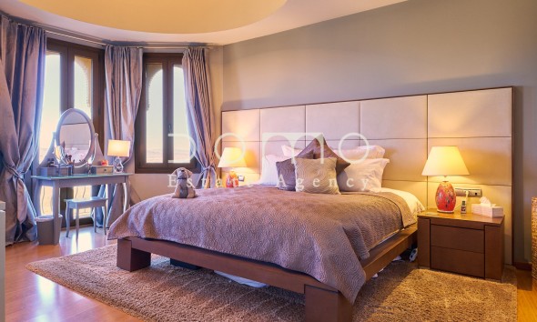 Resale - Villa / Semi-detached Villa - Turre - Sierra Cabrera