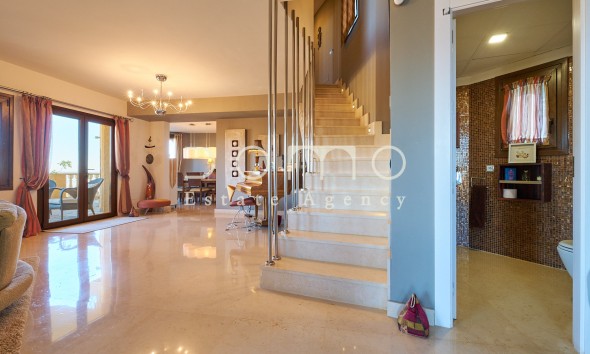 Resale - Villa / Semi-detached Villa - Turre - Sierra Cabrera