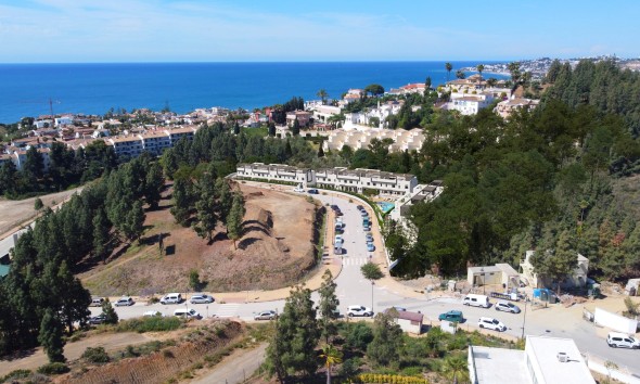 New Build - terraced - Las Lagunas de Mijas