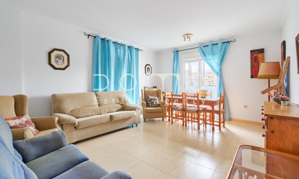 Resale - Apartment / flat - Turre