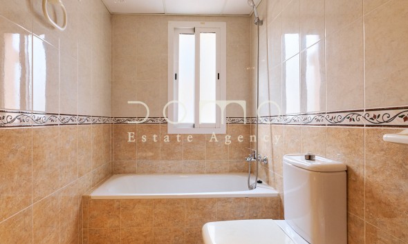 Resale - Apartment / flat - Turre