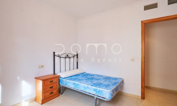 Resale - Apartment / flat - Turre