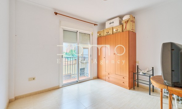 Resale - Apartment / flat - Turre