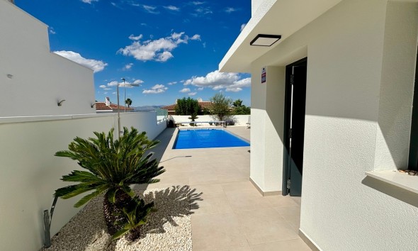 Nouvelle construction - Maison individuelle - Rojales