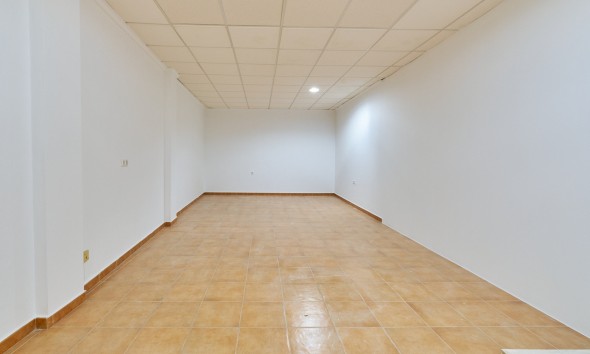 Long Term Rental - Commercial - Vera