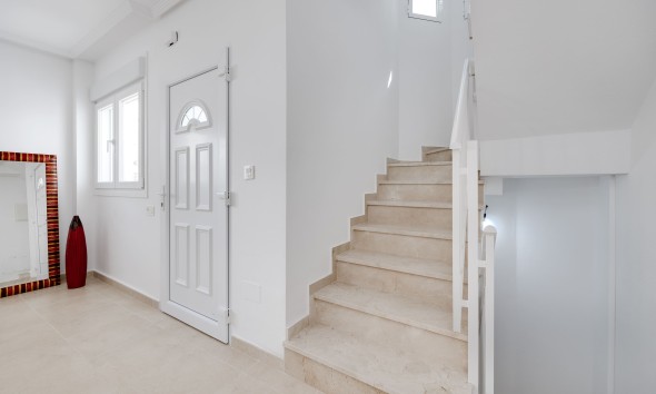 Neue Gebäude - Einfamilienhaus - San Fulgencio