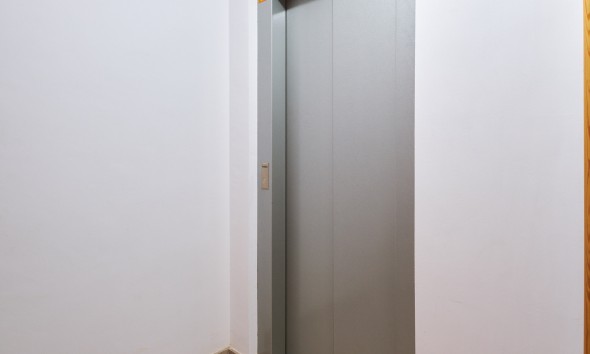 Resale - Apartment / flat - Turre