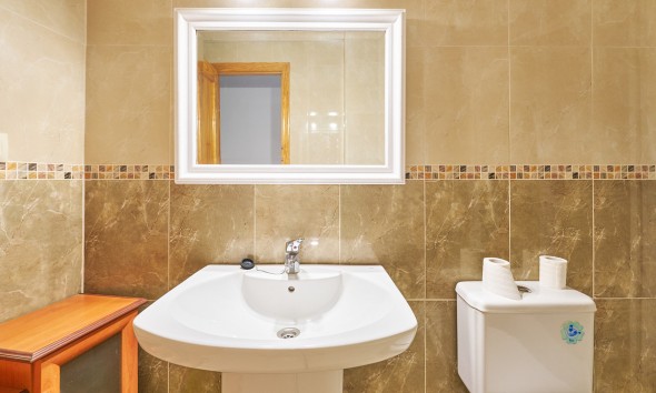 Resale - Apartment / flat - Turre