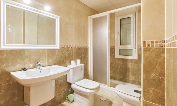 Resale - Apartment / flat - Turre