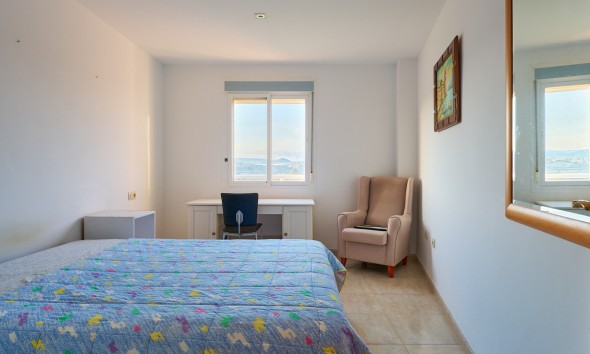 Resale - Apartment / flat - Turre