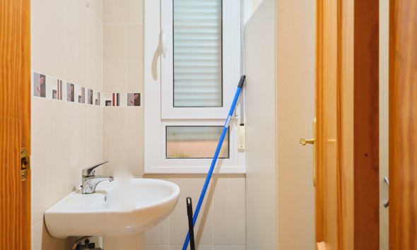 Resale - Apartment / flat - Turre