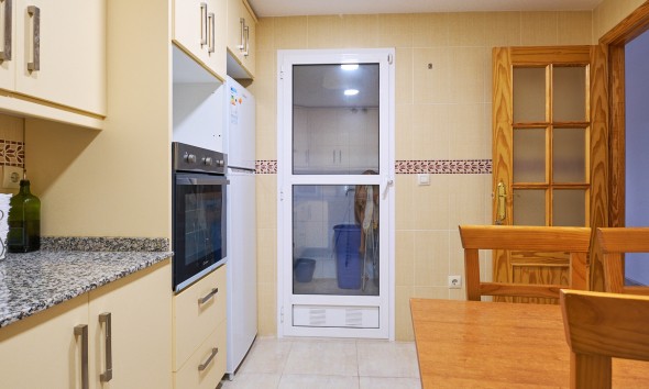 Resale - Apartment / flat - Turre
