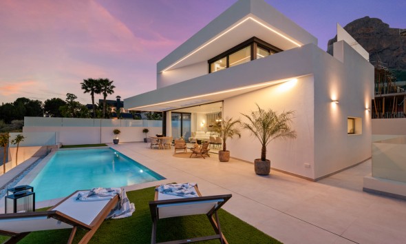 Neue Gebäude - Einfamilienhaus - Polop