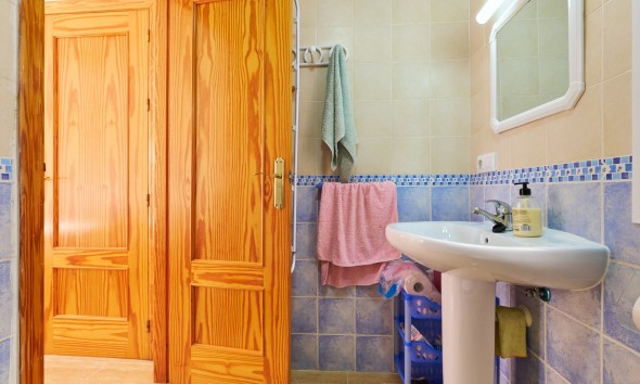 Resale - Apartment / flat - Turre