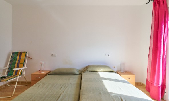 Resale - Apartment / flat - Turre