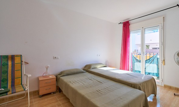 Resale - Apartment / flat - Turre