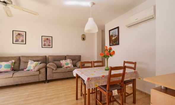 Resale - Apartment / flat - Turre