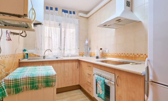 Resale - Apartment / flat - Turre