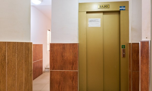 Resale - Apartment / flat - Turre