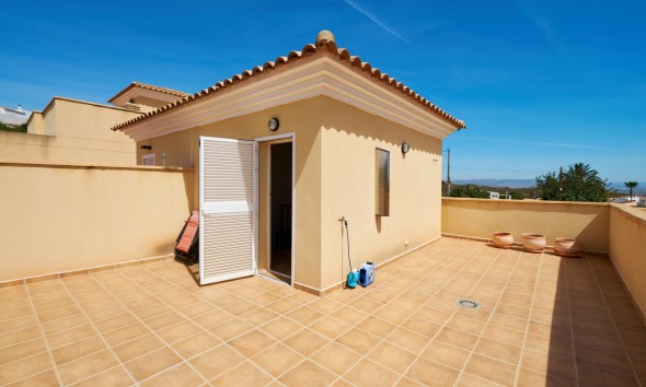 Herverkoop - Herenhuis - Bédar