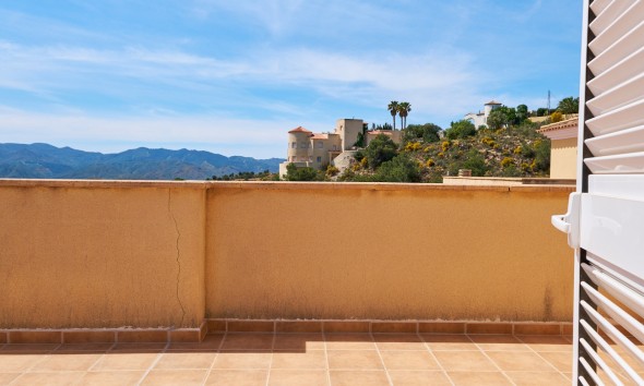 Herverkoop - Herenhuis - Bédar