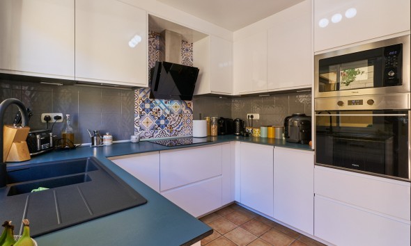 Herverkoop - Herenhuis - Bédar