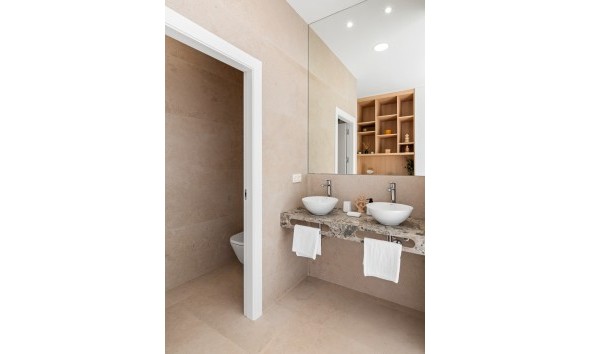 Obra nueva - Unifamiliar - Los Alcázares