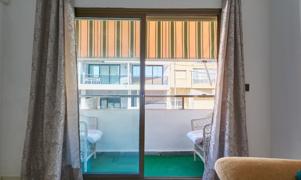 Resale - Apartment / flat - Garrucha