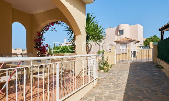 Resale - Villa - Turre
