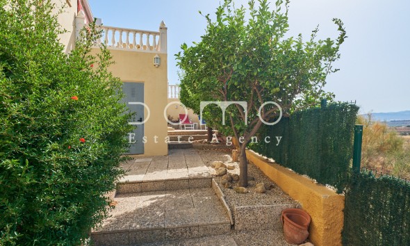 Resale - Villa - Turre