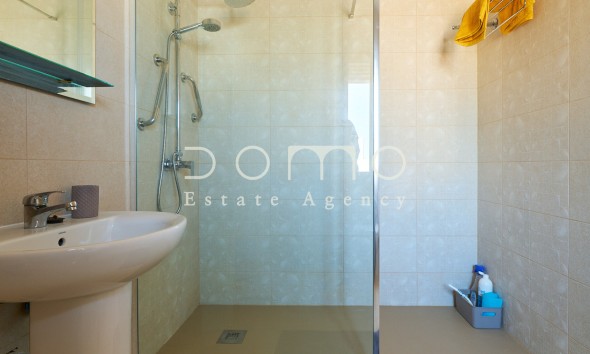 Resale - Villa - Turre