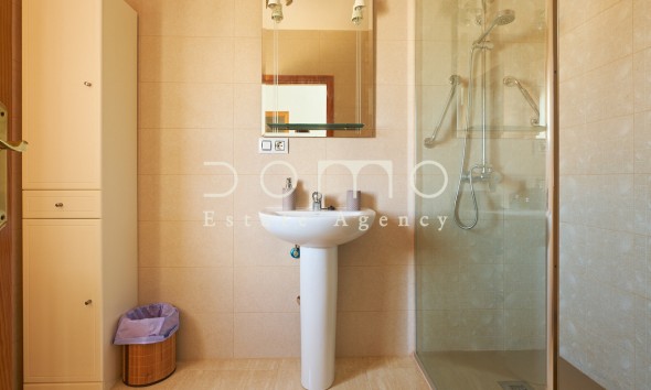 Resale - Villa - Turre