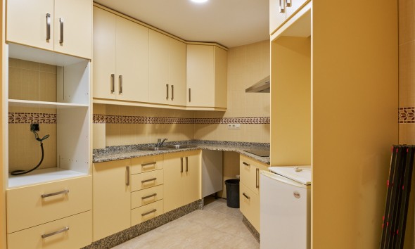 Resale - Apartment / flat - Turre