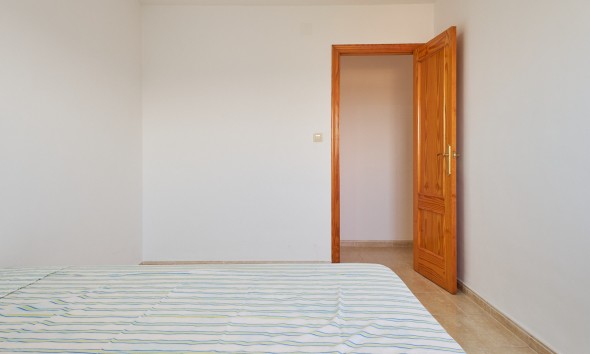 Resale - Apartment / flat - Turre