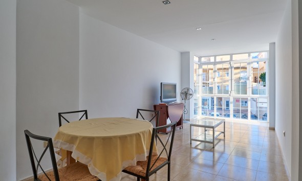 Resale - Apartment / flat - Turre