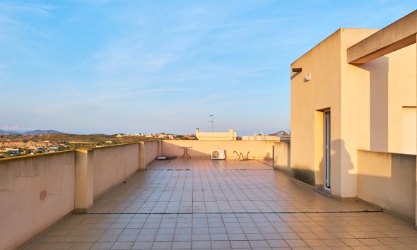 Resale - Apartment / flat - Turre