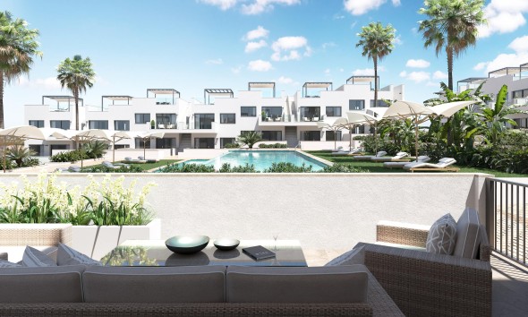Obra nueva - Bungalow elevado - Torrevieja