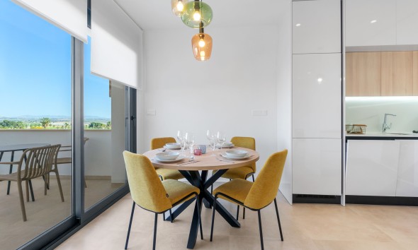 Obra nueva - Bungalow elevado - Torrevieja