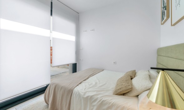 Obra nueva - Bungalow elevado - Torrevieja