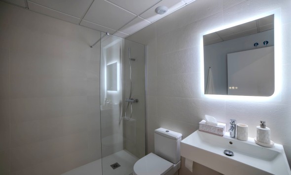 Neue Gebäude - Wohnung - Casares