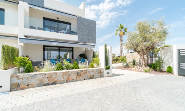 Neue Gebäude - Flach gelegener Bungalow - Torrevieja