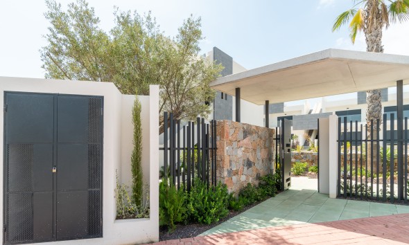 Neue Gebäude - Flach gelegener Bungalow - Torrevieja