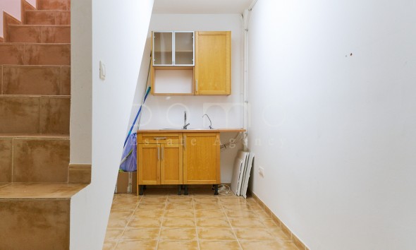 Long Term Rental - Commercial - Vera