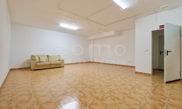 Long Term Rental - Commercial - Vera