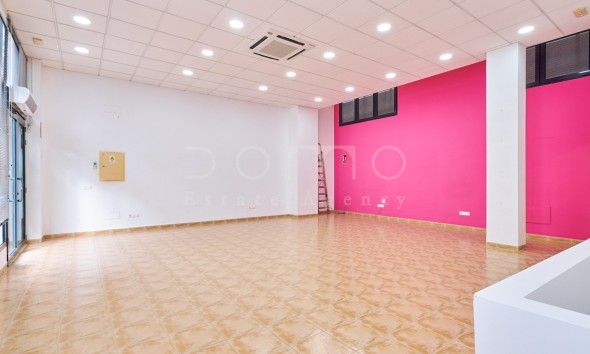 Long Term Rental - Commercial - Vera