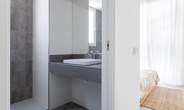 Neue Gebäude - Wohnung - Vera