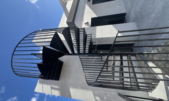 Neue Gebäude - Doppelhaushälfte - Polop
