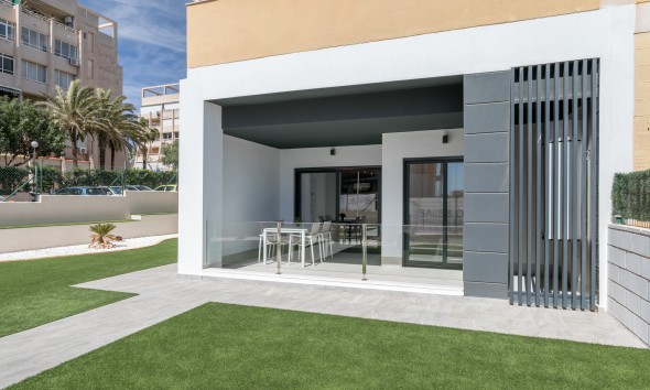 Obra nueva - Planta baja - Torrevieja