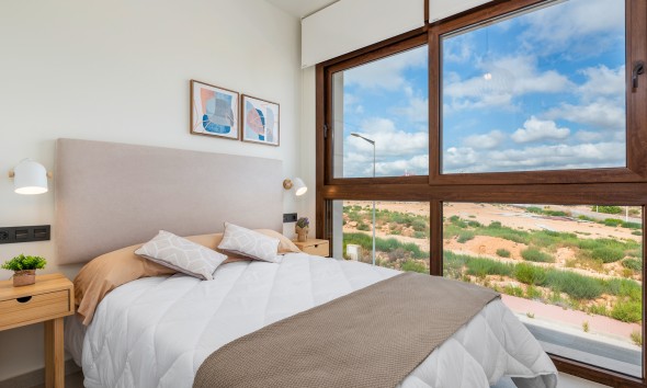 Neue Gebäude - Flach gelegener Bungalow - Torrevieja