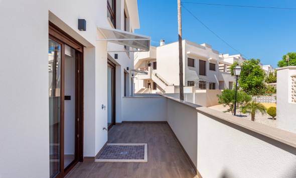 Neue Gebäude - Flach gelegener Bungalow - Torrevieja